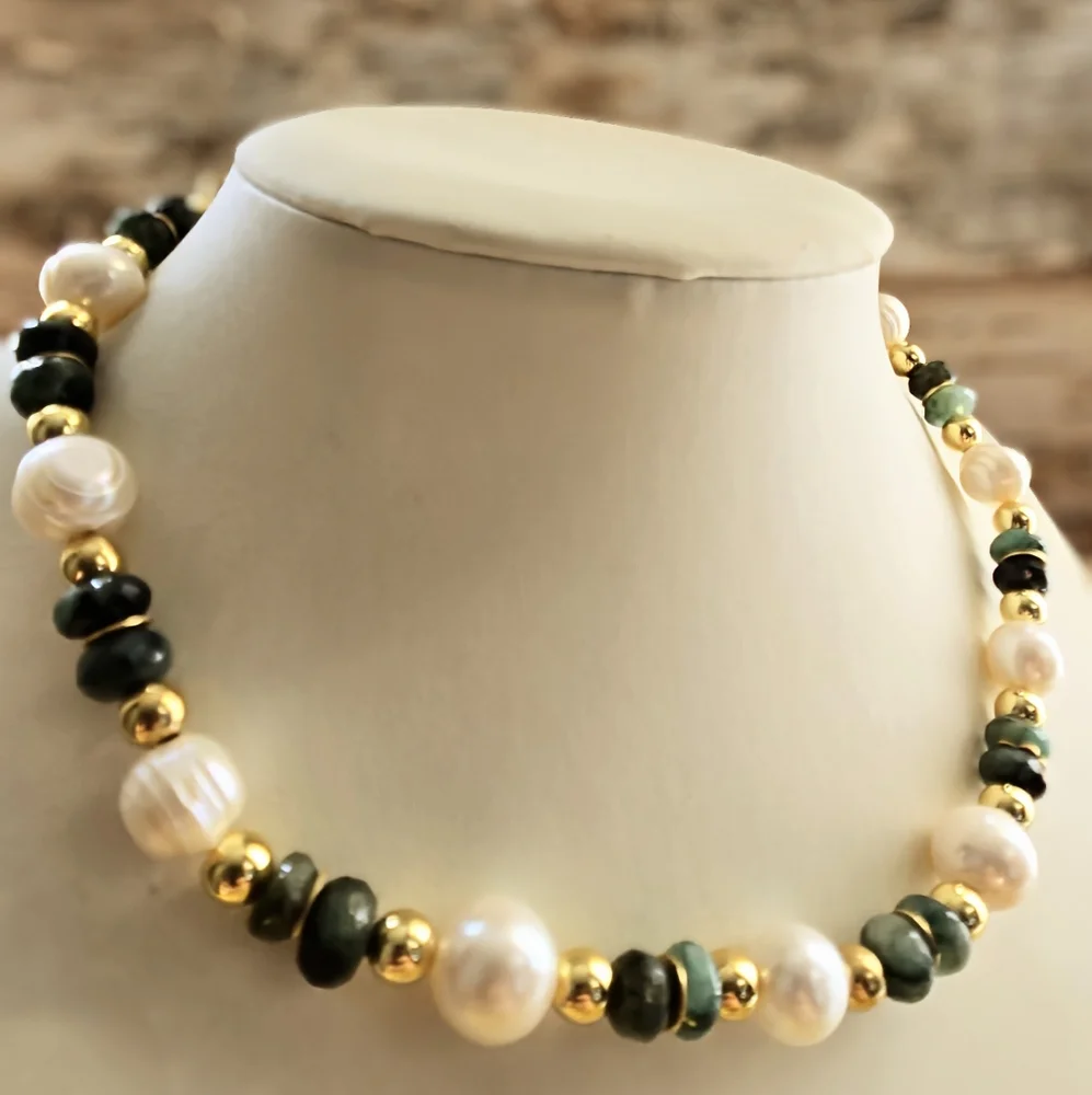 Genuine Emerald And Freshwater Baroque Pearls In Gold Plated Classic Necklace
